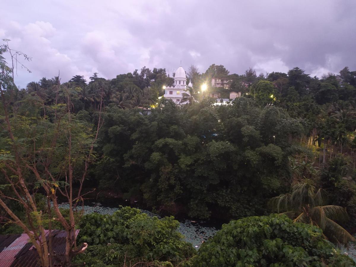 Kanchans Nest I & Near Airport