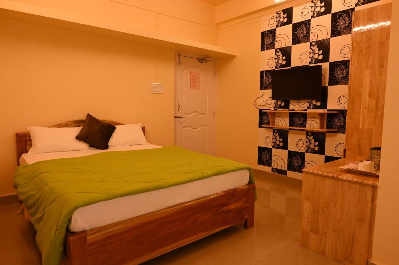 Kanchans Nest I & Near Airport *